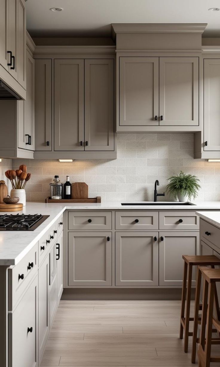 کابینت سفید طوسی | مزایای استفاده از کابینت های سفید طوسی