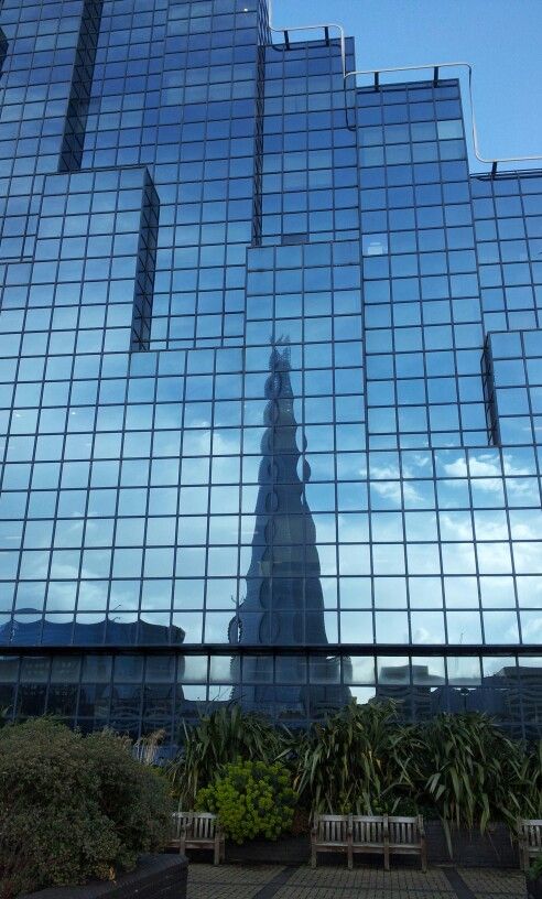 درباره شیشه رفلکس و قیمت شیشه رفلکس