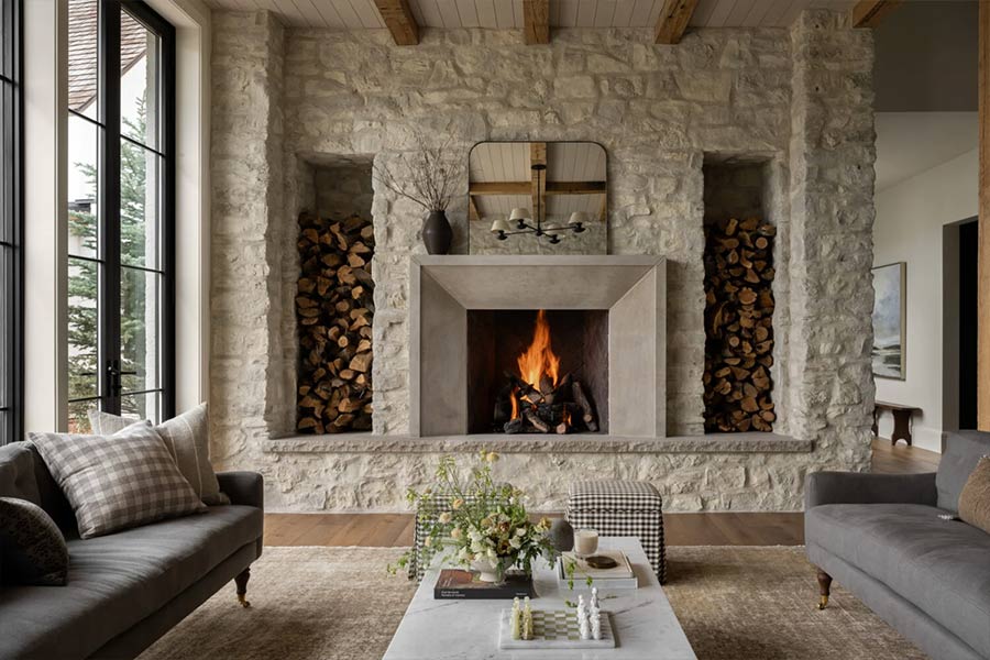 ویژگی‌های سنگ آنتیک