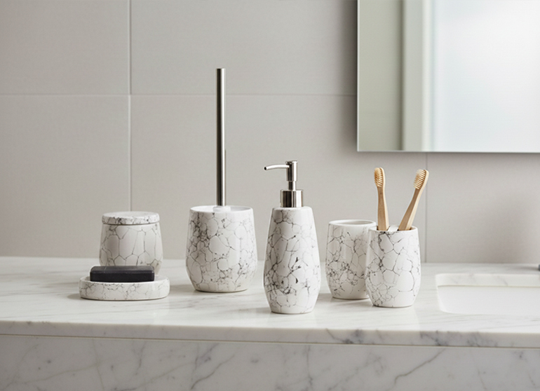 ست اکسسوری بهداشتی با طرح سنگ مرمر سفید